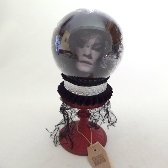 NEW DISNEY HAUNTED MANSION MADAME LEOTA CRYSTAL BALL PROP ODDITY - Picture 7 of 15